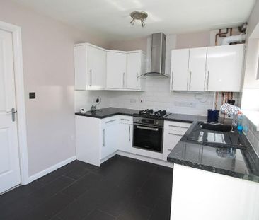 2 bedroom terraced house to rent - Photo 5