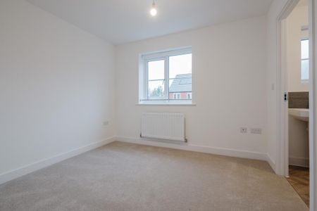 3 bedroom semi-detached house to rent - Photo 4