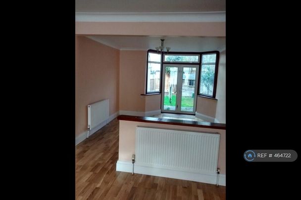 3 bedroom terraced house to rent - Photo 1