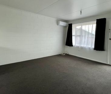 Spacious two bedroom unit - Photo 3