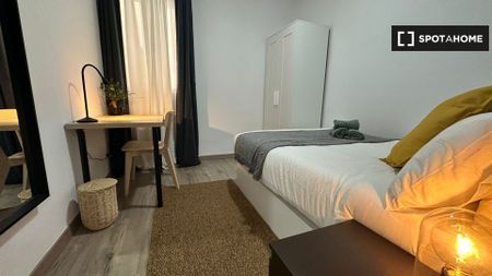 madrid, Community of Madrid 28005 - Photo 2