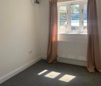 2 bed Apartment - To Let - Photo 4