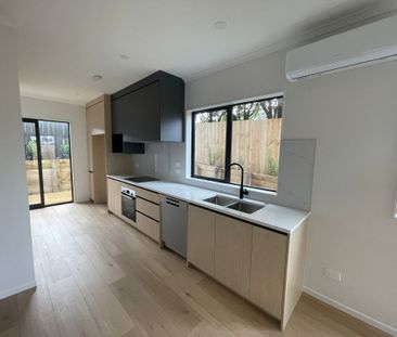 4 Bedrooms in Bucklands Beach - Photo 6