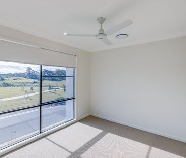 Near New Family Home - Photo 2