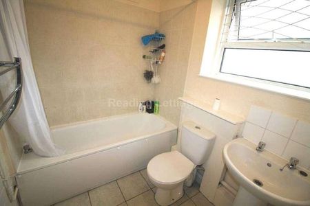 Bedsit - Southampton Street, Reading, RG1 - Photo 4
