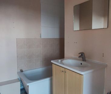 Location Appartement 2 pièces 58m² ELBEUF 76500 - Photo 3