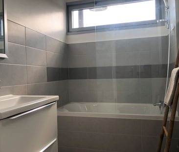 Location Appartement 1 pièce 26m² BORDEAUX 33800 - Photo 2