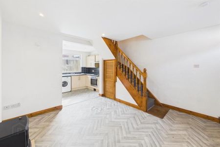46 Bloomfield Street, Belfast, BT5 5AU - Photo 2