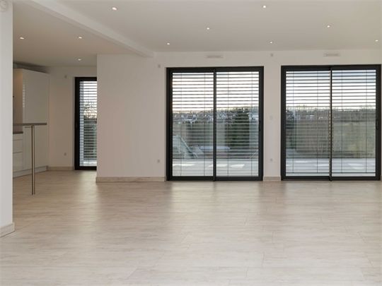 Location Appartement 105.03 M² SIERENTZ 2 400 € - Photo 1