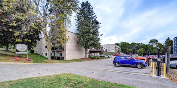 Waterloo Ave Apartments - Photo 3