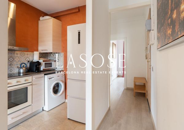 Apartment 63m² with terrace to rent in Dreta de l'Eixample, Barcelona