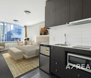 Light-Filled Studio Apartment in the Heart of Melbourne CBD - Parti... - Photo 1