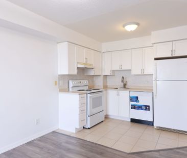 For Lease - 4 Elsinore Path Unit# 614, Toronto, Ontario - Photo 6