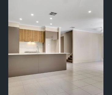 25 Sovereign Place, Boondall, Qld 4034 - Photo 4