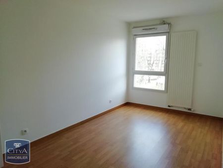 Location Appartement 4 pièces 88m² BOURG EN BRESSE 01000 - Photo 5