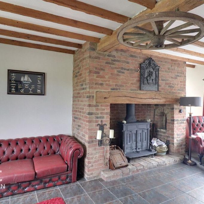 2 bedroom cottage to rent - Photo 1