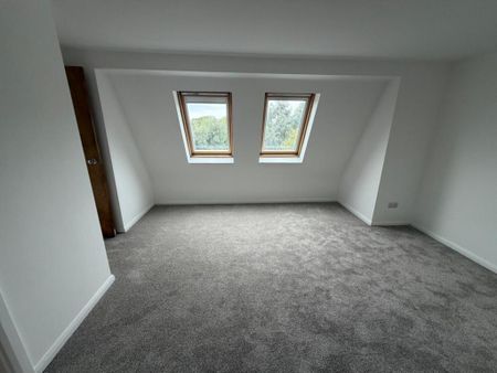 3 bedroom flat to rent - Photo 2