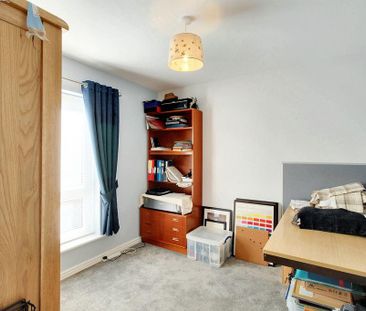 2 bedroom coach house to rent - Photo 3