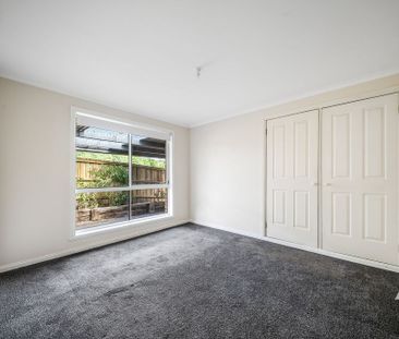 Sunny 3-Bedroom Home in Quiet Cul-de-Sac - Photo 5