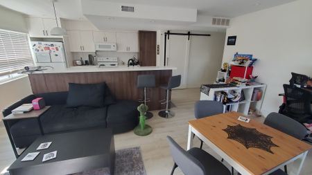 For Lease - 1450 Gerrard Street Unit# 3, Toronto, Ontario - Photo 2