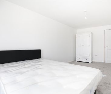 3 bed apartment to rent in Warton Terrace, Newcastle Upon Tyne, NE6 - Photo 6