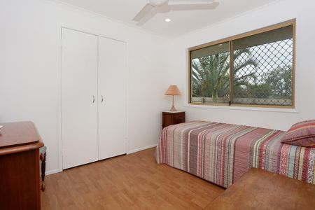 2 Marimar Place, Highland Park QLD 4211 - House For Rent | Domain - Photo 5