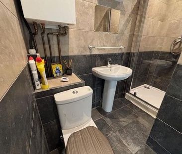 Kings Road St Leonards-on-sea, East Sussex TN37 6EA - Photo 2