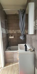 Studio rénové – Hypercentre Nantes - Photo 4