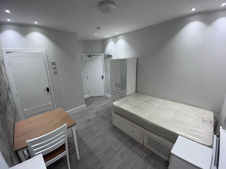 Studio Flat, Amhurst Road, E8 - Photo 3