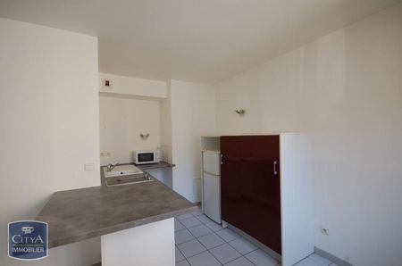 Location Appartement 1 pièce 27m² JACOB BELLECOMBETTE 73000 - Photo 2