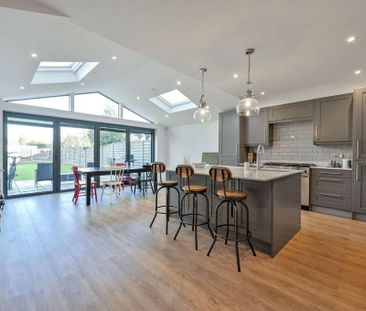 4 bedroom terraced house to rent - Photo 4