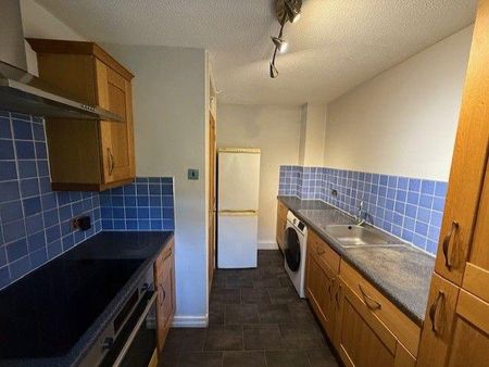 2 bedroom apartment to rent - Photo 5