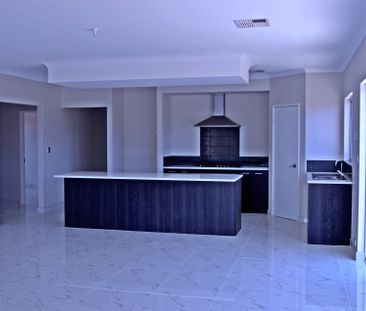 52 Villatella Gardens, Piara Waters, WA 6112 - Photo 6