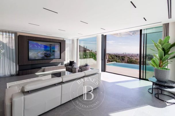 Tout savoir sur cette maison Barcelona - Photo 1
