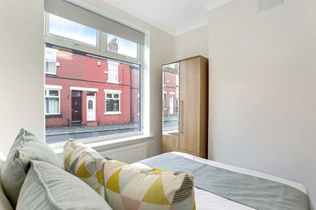 3 bedroom terraced house to rent - Photo 4