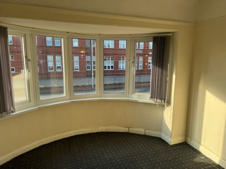 3 Bed Detached House, Lily Lane, M9 - Photo 4