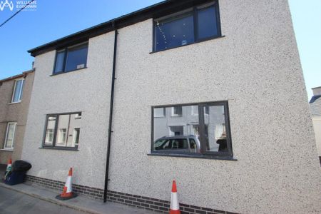 2 bedroom semi-detached house to rent - Photo 4