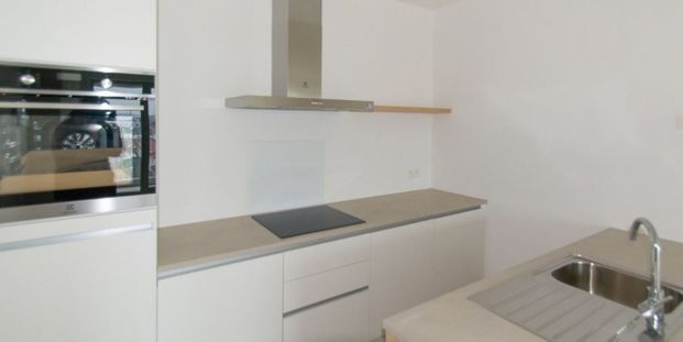 Appartement te huur in Antwerpen voor € 920 met 1 slaapkamer - Foto 1