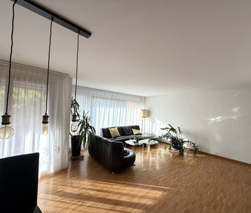 3.5 Zimmer, 96 m², 2. Stock - Photo 2