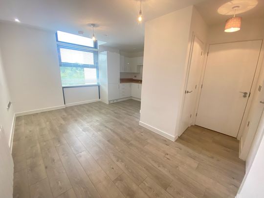 Edinburgh Gate, Harlow - Photo 1