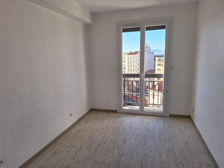 Appartement à PERPIGNAN – 560.0€/mois - Photo 3