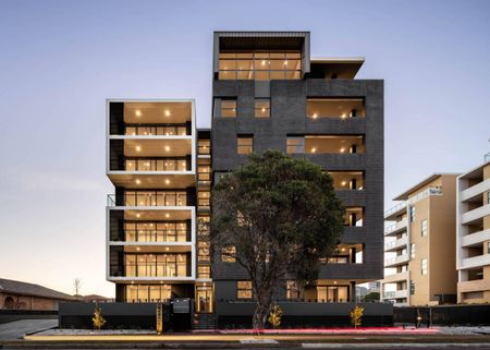 SOUTHBANK APARTMENTS - 14 Beatson Street WOLLONGONG - Photo 4