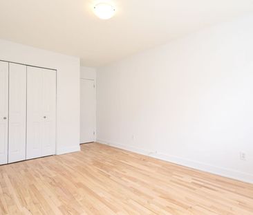 4570-4590 Queen Mary - Photo 4