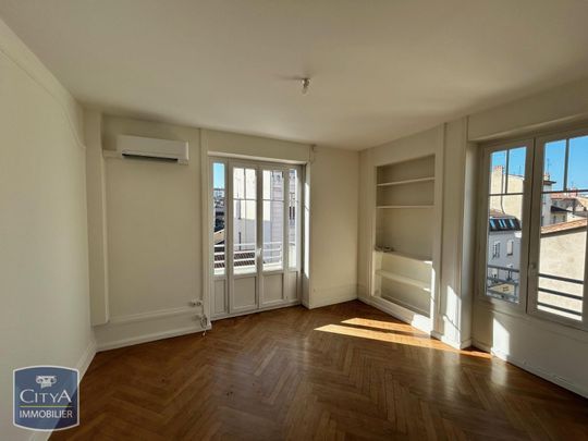Location Appartement 3 pièces 70m² VILLEFRANCHE SUR SAONE 69400 - Photo 1