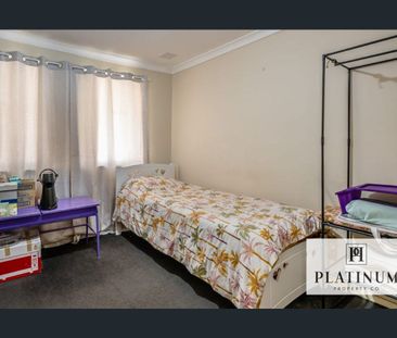 Comfortable 3-Bedroom Duplex Home - Photo 5