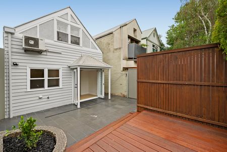 49 Bangalore Street, Kensington VIC 3031 - House For Rent | Domain - Photo 5