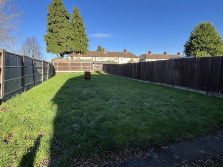 3 bedroom terraced house to rent - Photo 2