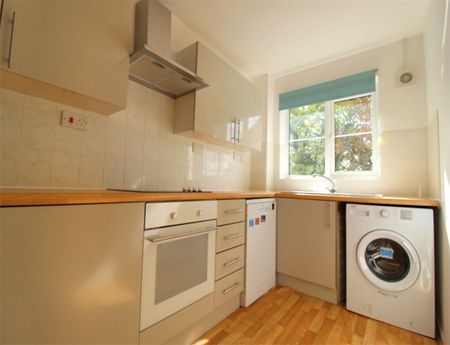 2 Bedroom Apartment Available Arranging tenancy - Photo 4