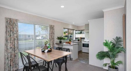 Peaceful, Modern, Convenient - Photo 4