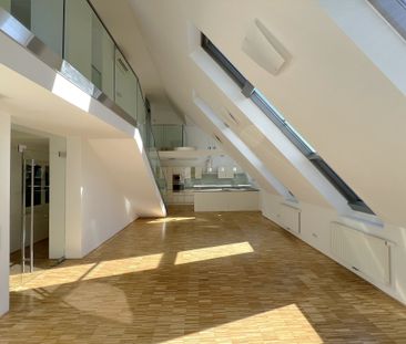 Klimatisierte DG-Maisonette mit Terrasse - Photo 1
